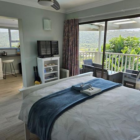 Modern Solar Powered 1 Bed Studio Apartment With Amazing Views เพลตเตนเบิร์กเบย์ ภายนอก รูปภาพ