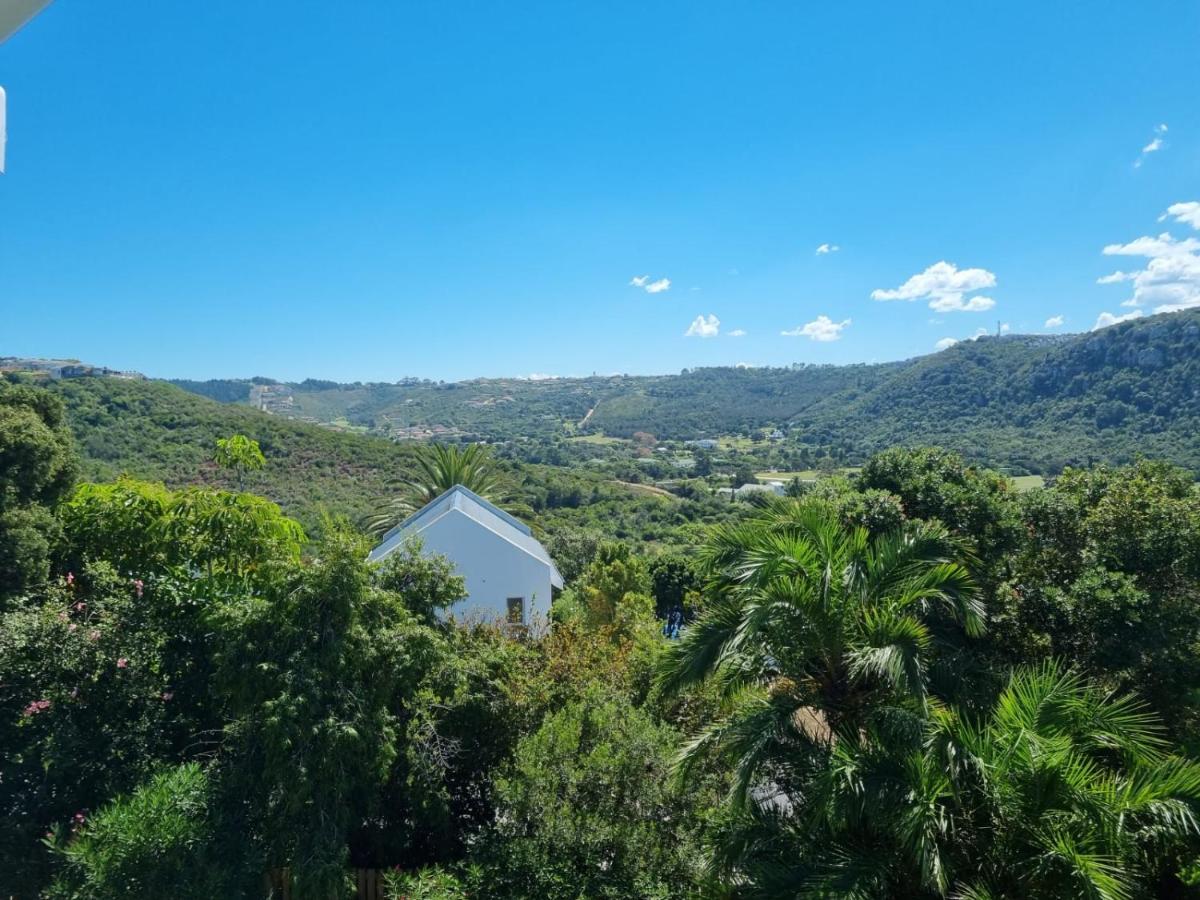 Modern Solar Powered 1 Bed Studio Apartment With Amazing Views เพลตเตนเบิร์กเบย์ ภายนอก รูปภาพ