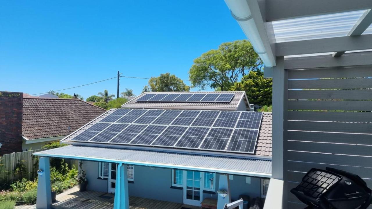 Modern Solar Powered 1 Bed Studio Apartment With Amazing Views เพลตเตนเบิร์กเบย์ ภายนอก รูปภาพ